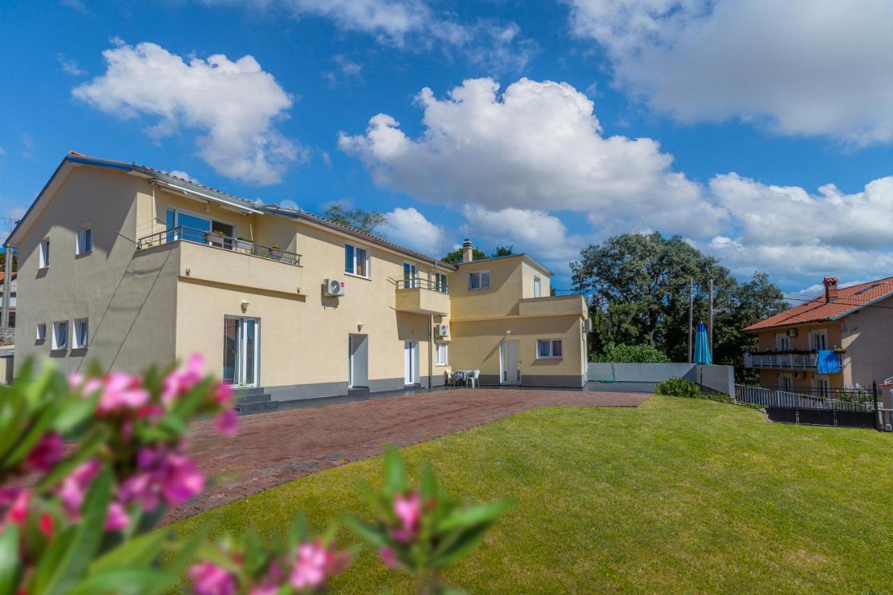Apartments Dalida Grobnik  Exteriör bild